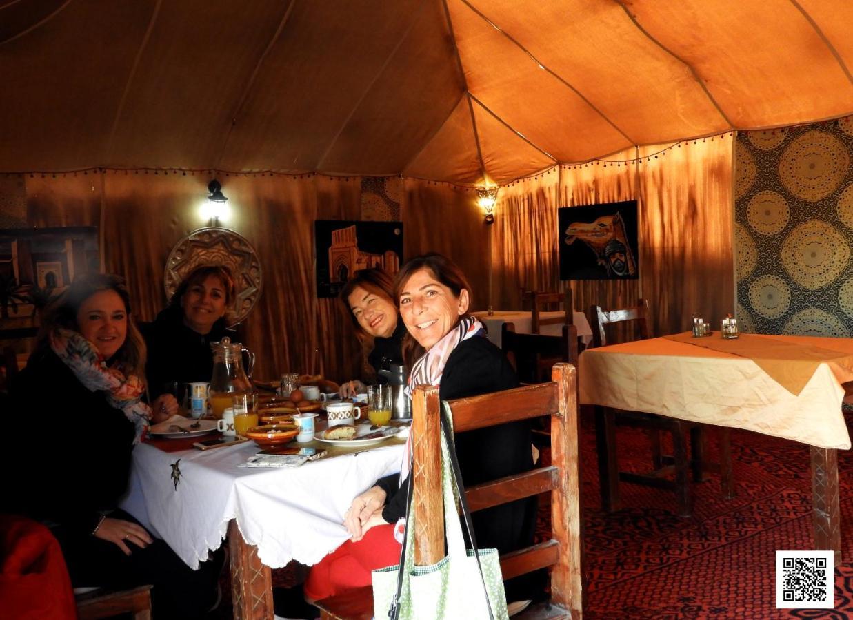 Готель Luxury Sahara Dream Camp Мерзуга Екстер'єр фото