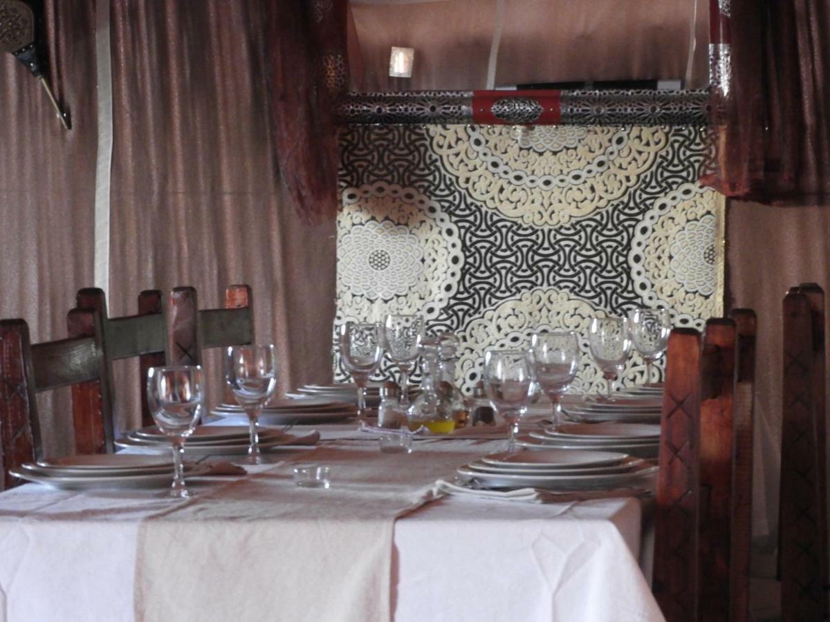 Готель Luxury Sahara Dream Camp Мерзуга Екстер'єр фото
