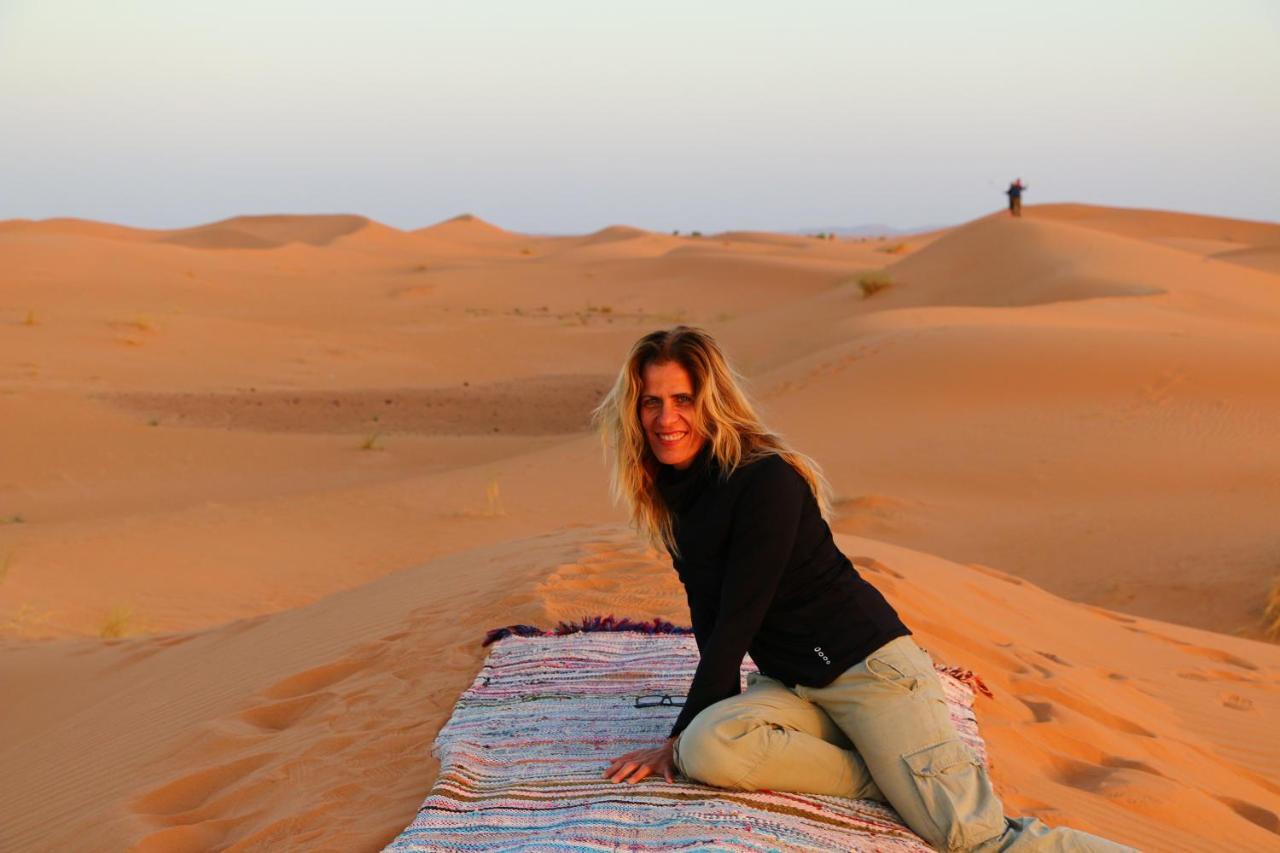 Готель Luxury Sahara Dream Camp Мерзуга Екстер'єр фото