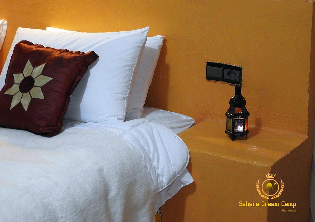 Готель Luxury Sahara Dream Camp Мерзуга Екстер'єр фото