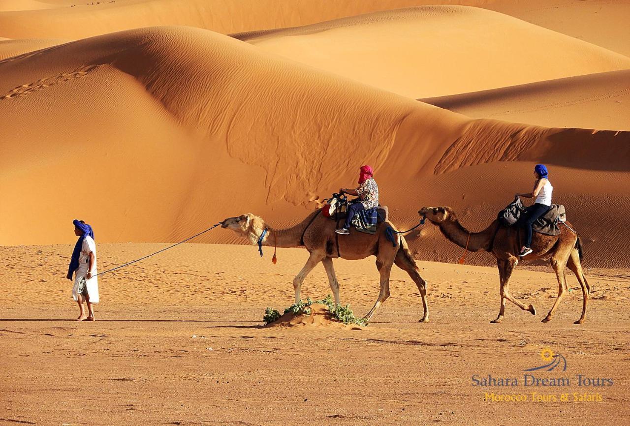 Готель Luxury Sahara Dream Camp Мерзуга Екстер'єр фото